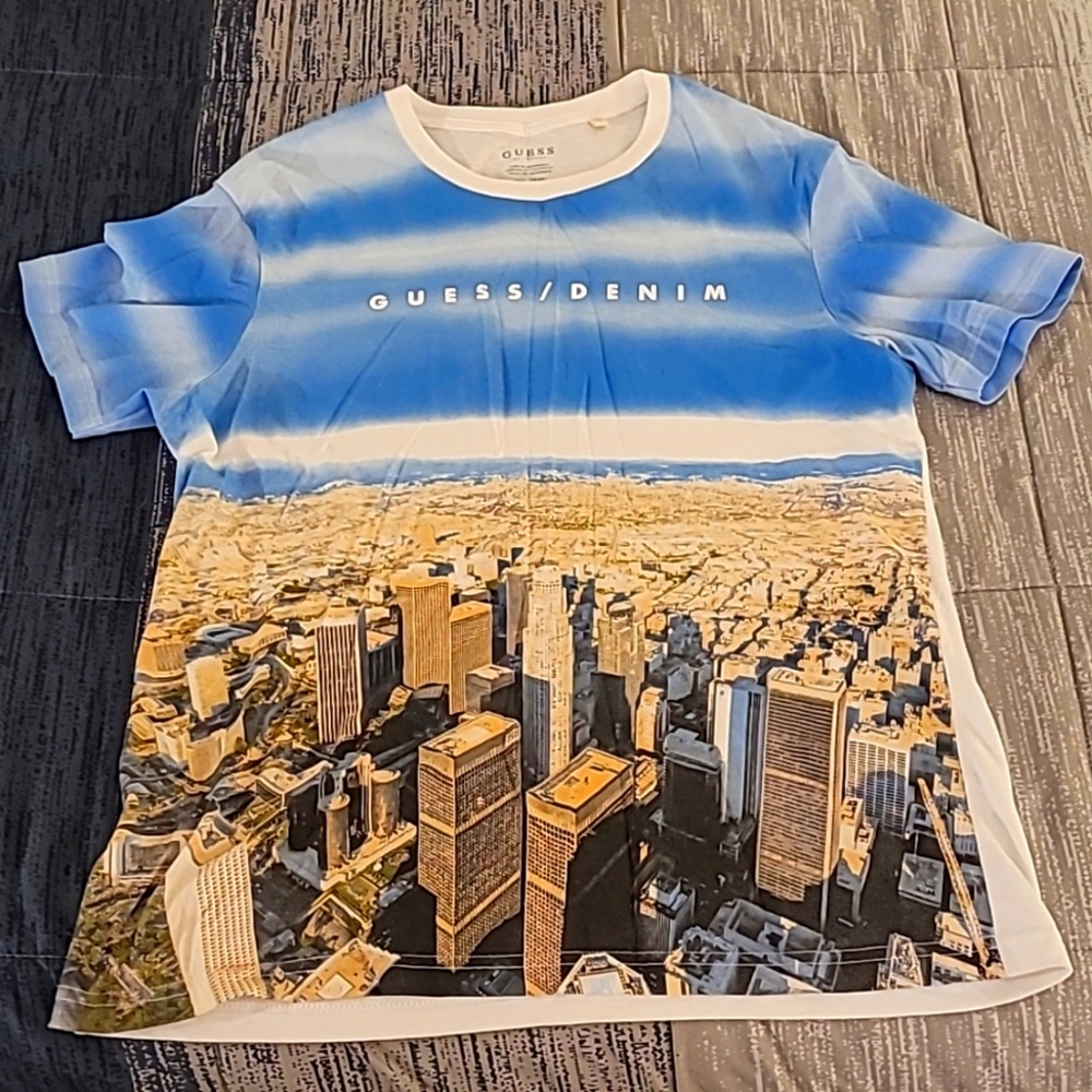 Men's Guess T-Shirt